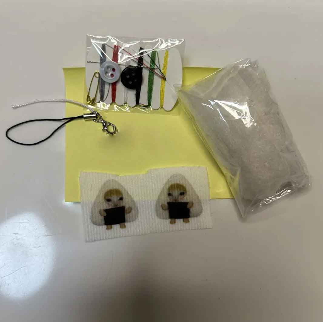 Paquete de material de bricolaje de 78 piezas de mini comida para gatos